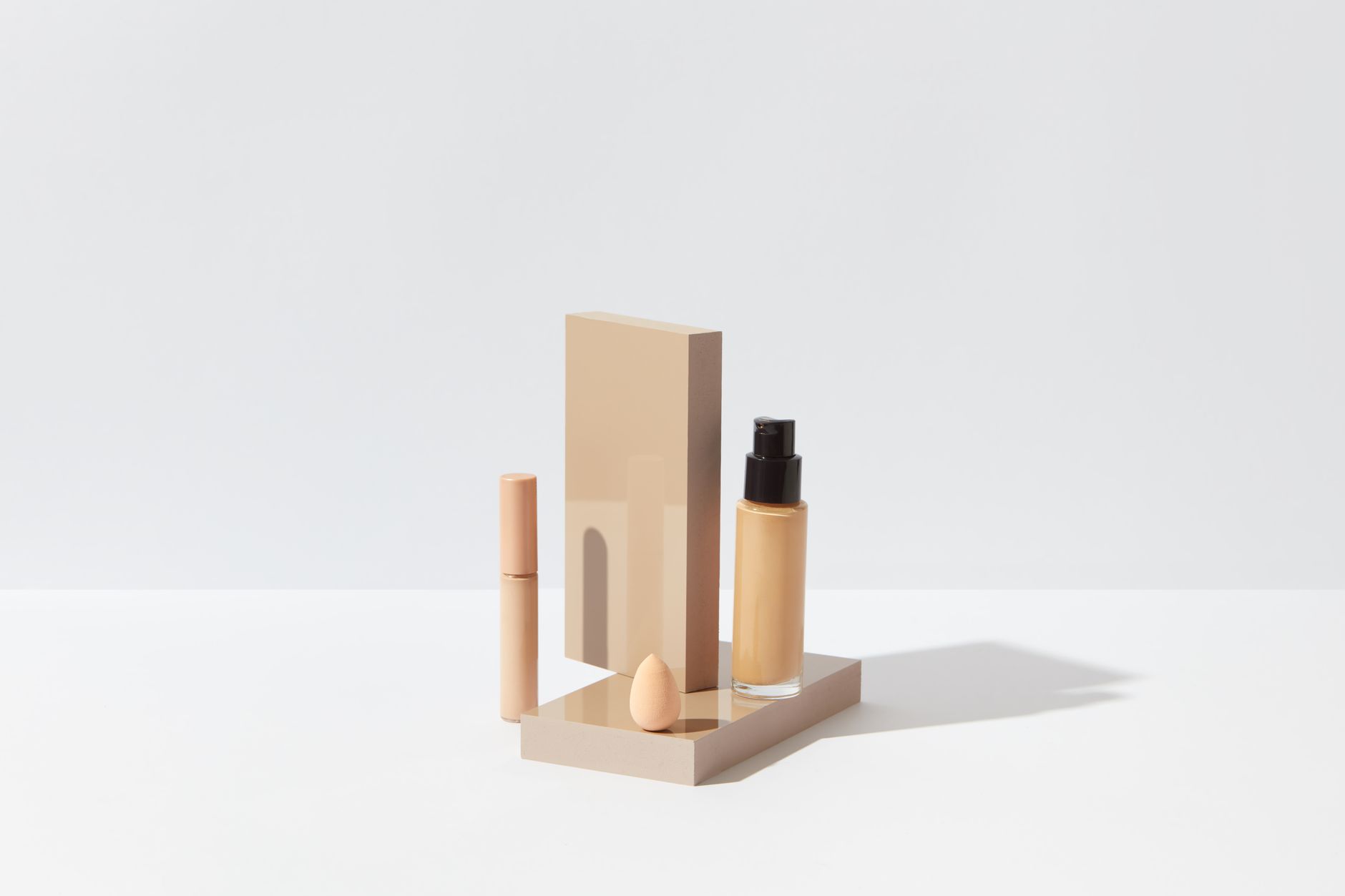 How to Choose the Right Foundation Shade for Your Skin at Home?