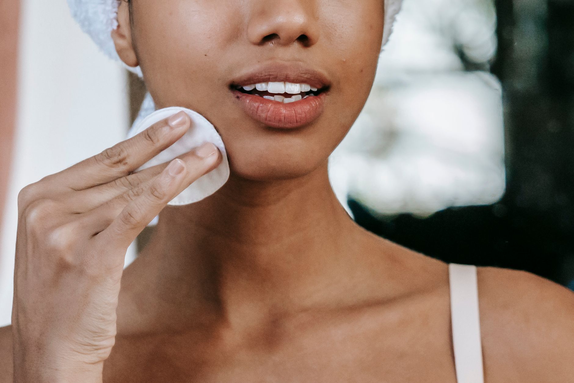 How to Maintain a Healthy Skin Barrier? A Gentle Daily Routine