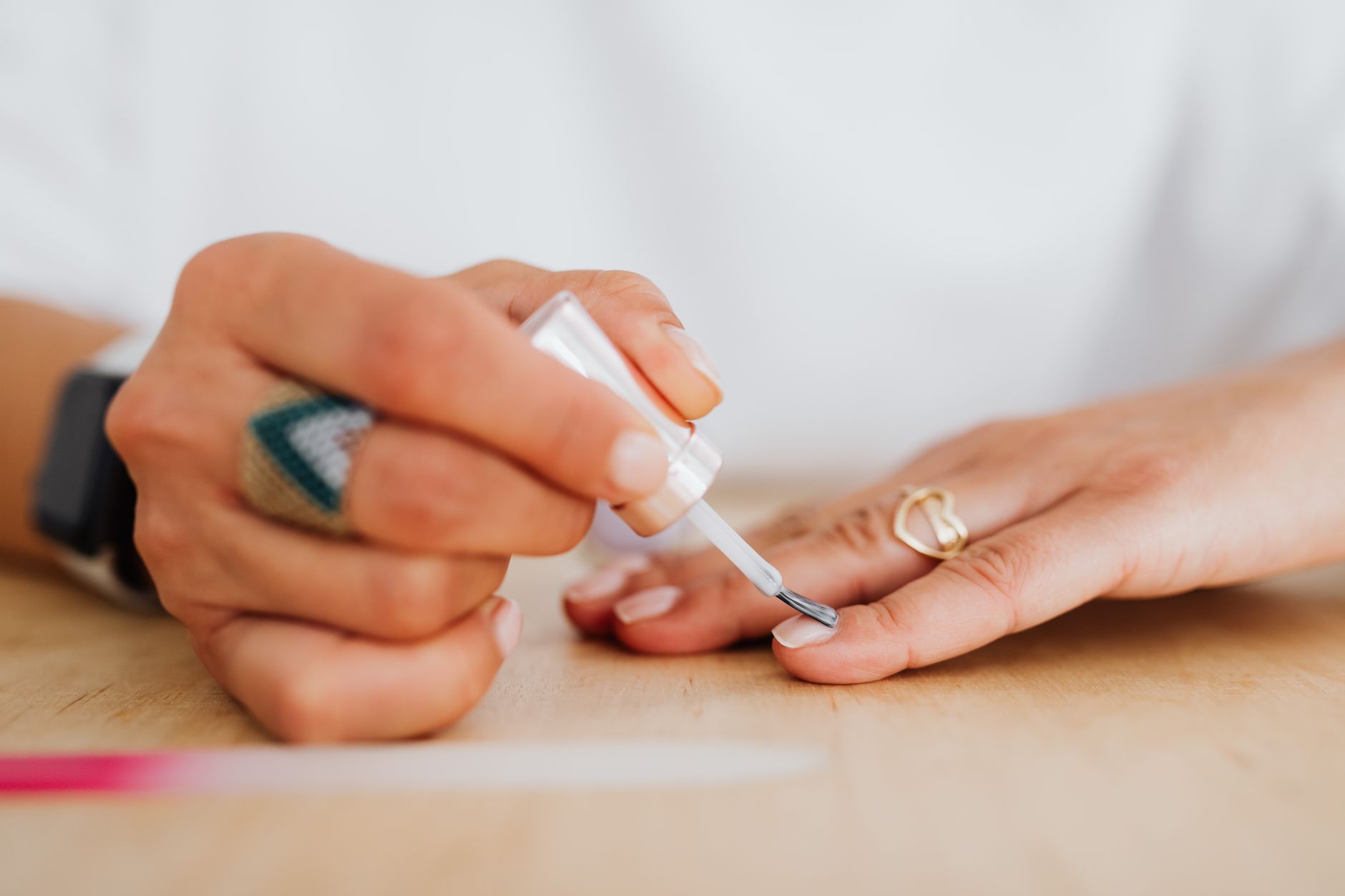 How to Maintain Healthy Nails without Regular Manicures Safely?