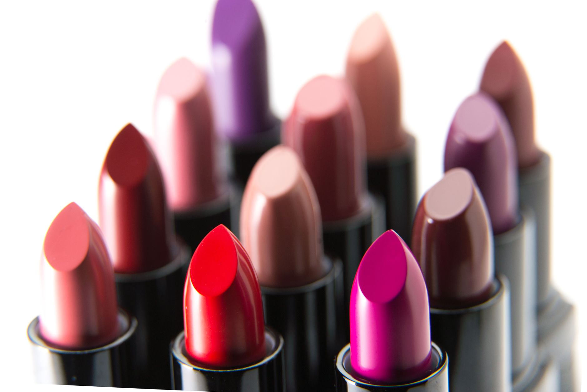 Why Does Lipstick Dry Out Your Lips? Matte Formulas and Care