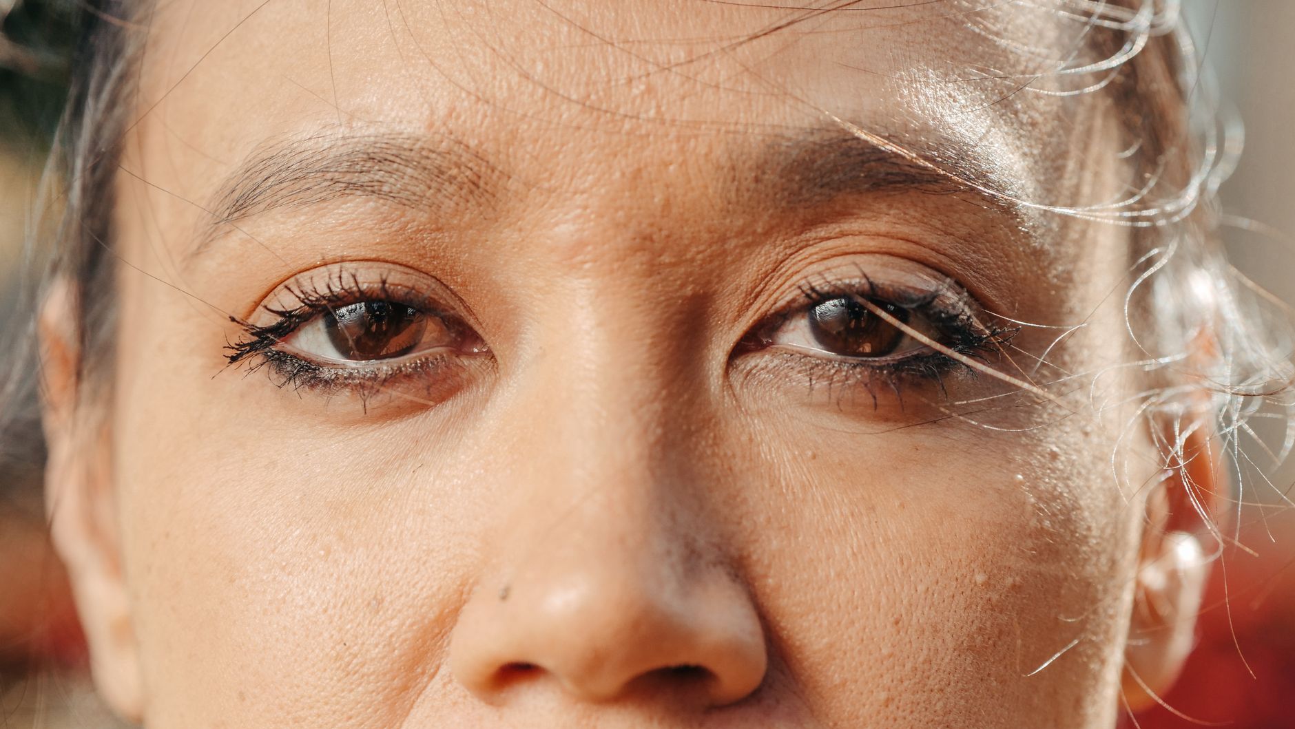 Why Does Makeup Look Patchy on Dry Skin? Causes and Fixes